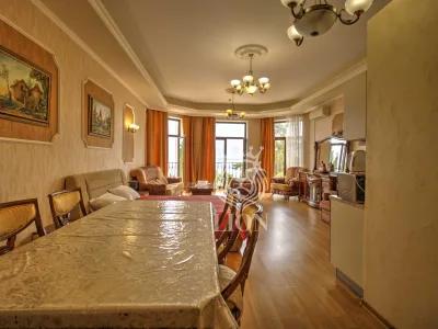 1-к апартаменты 50 м² 3/4 эт., Комсомольская