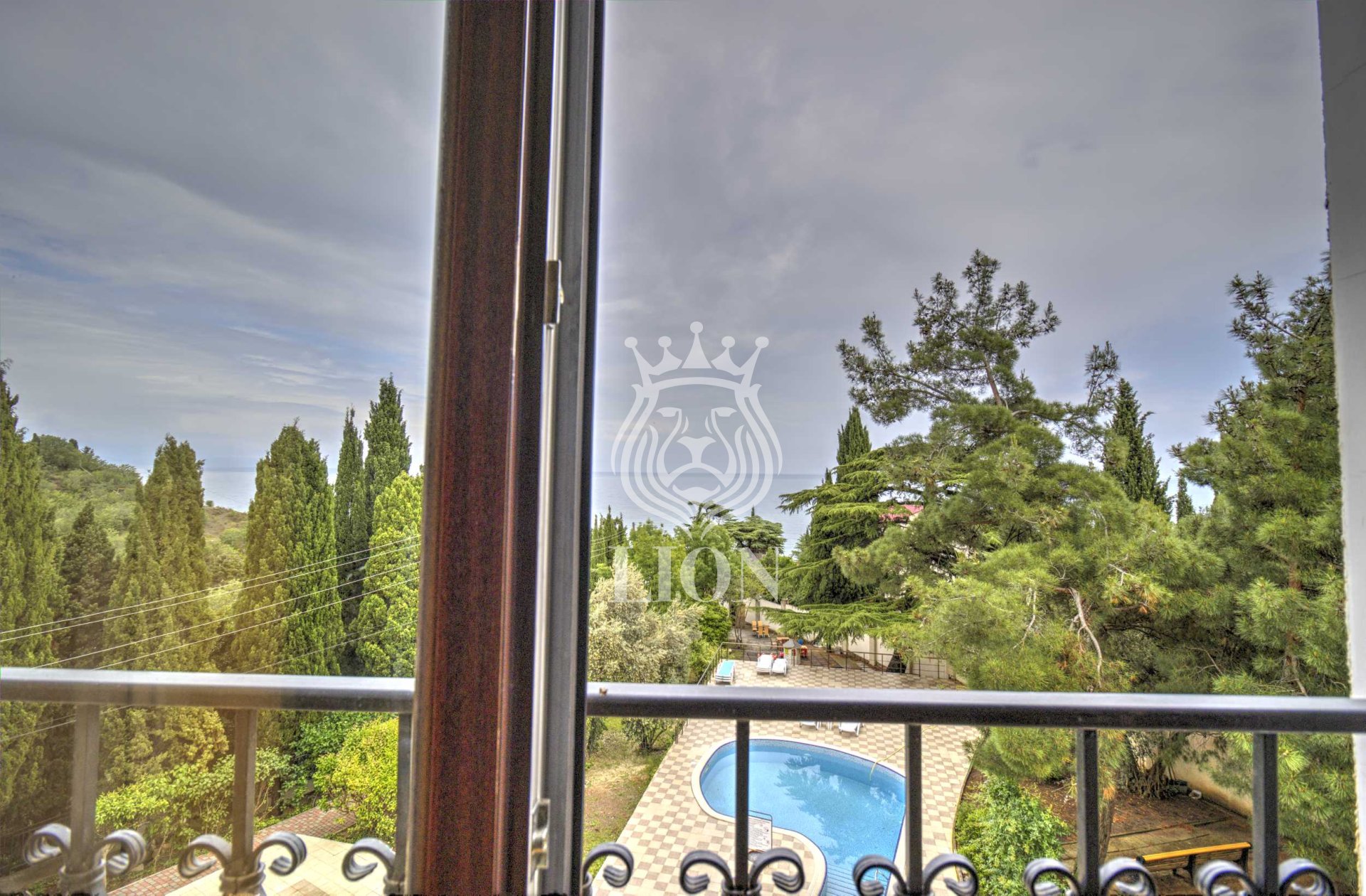 1-к апартаменты 50 м² 3/4 эт., Комсомольская — фото 9