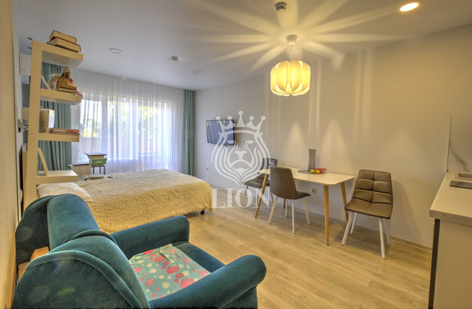 10-к апартаменты 283 м² 2/3 эт., Набережная — фото 16