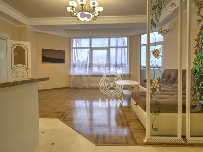 3-к квартира 130 м² 7/10 эт., Победы — миниатюра 4