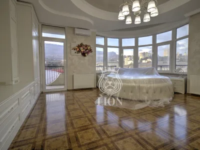 3-к квартира 130 м² 7/10 эт., Победы — миниатюра 6