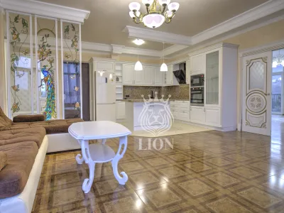 3-к квартира 130 м² 7/10 эт., Победы — миниатюра 7