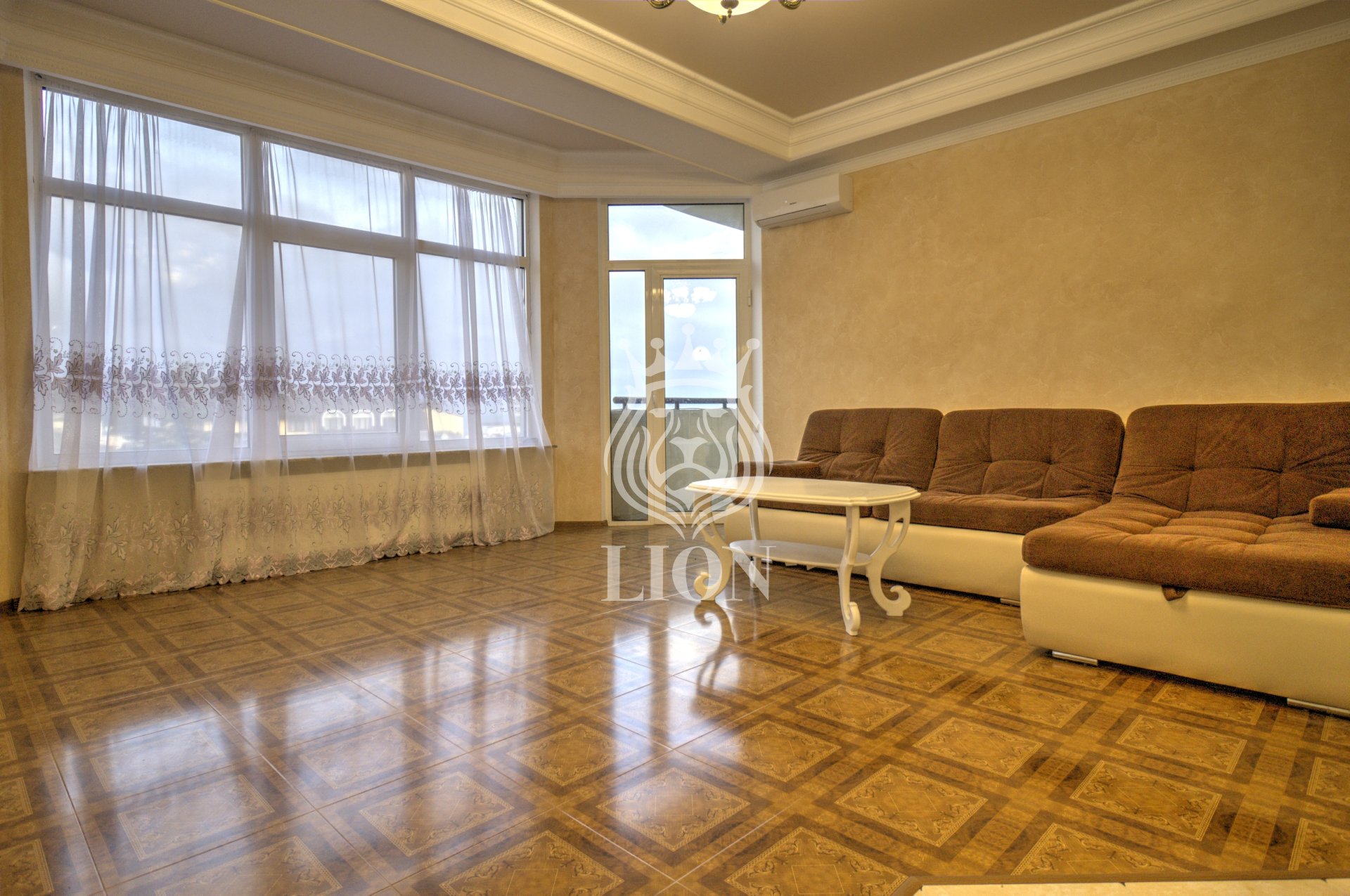 3-к квартира 130 м² 7/10 эт., Победы — фото 3