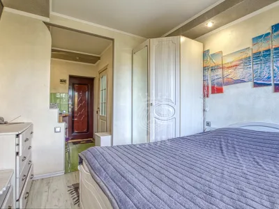 1-к квартира 17 м² 1/9 эт., Октябрьская — миниатюра 8
