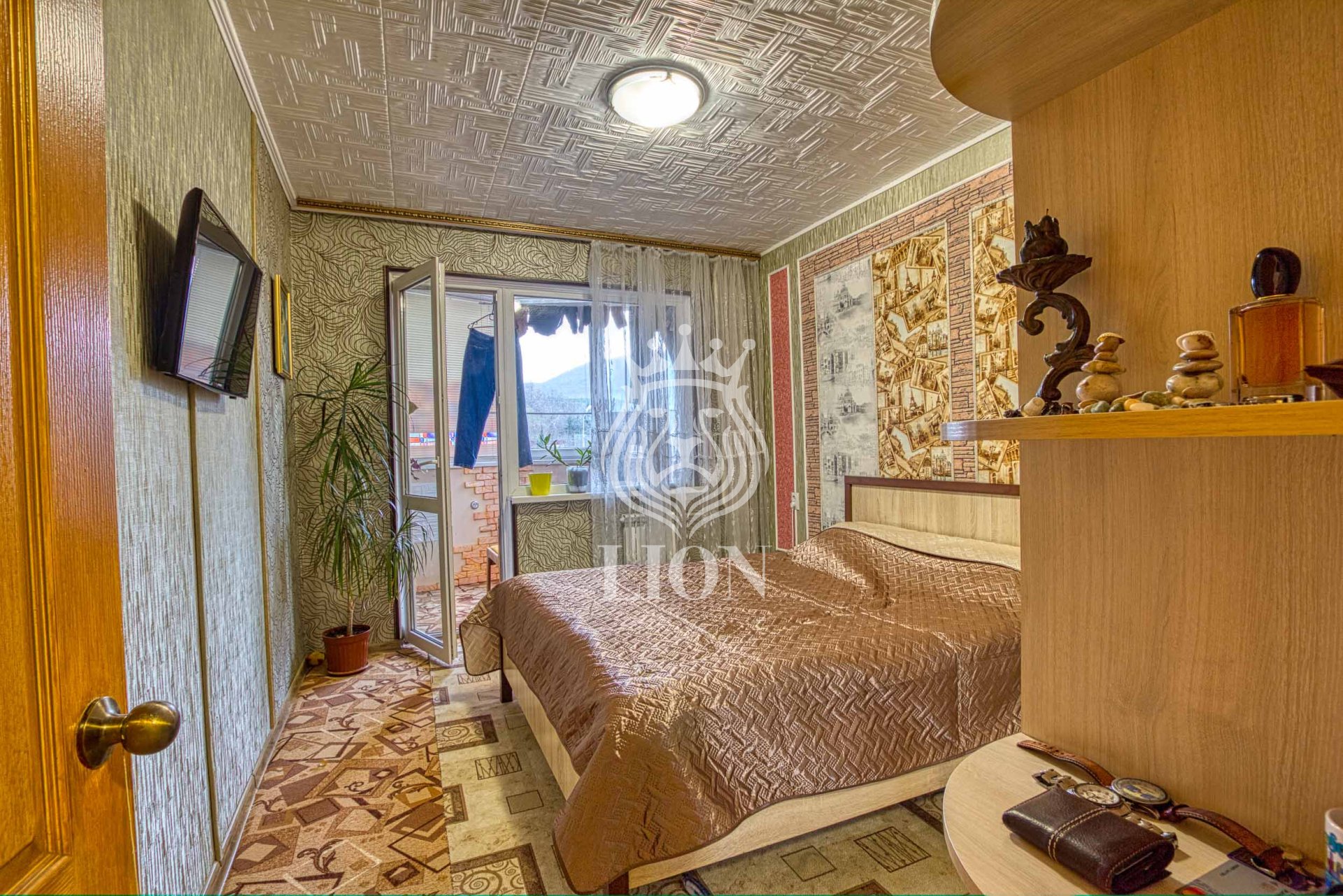 3-к квартира 80 м² 7/9 эт., Октябрьская — фото 1