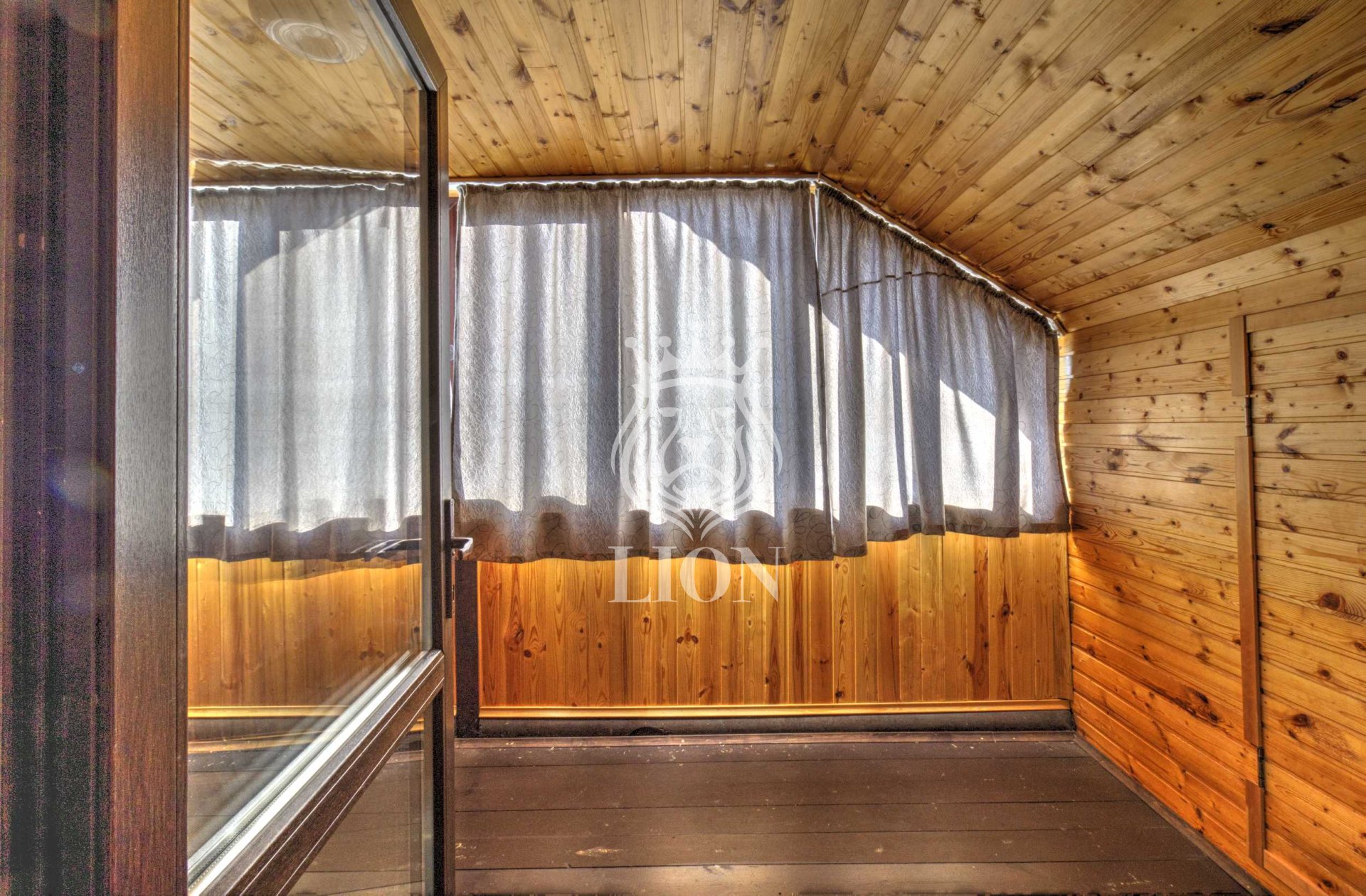 Дом 140 м² на 10 сот., Лучистое — фото 30