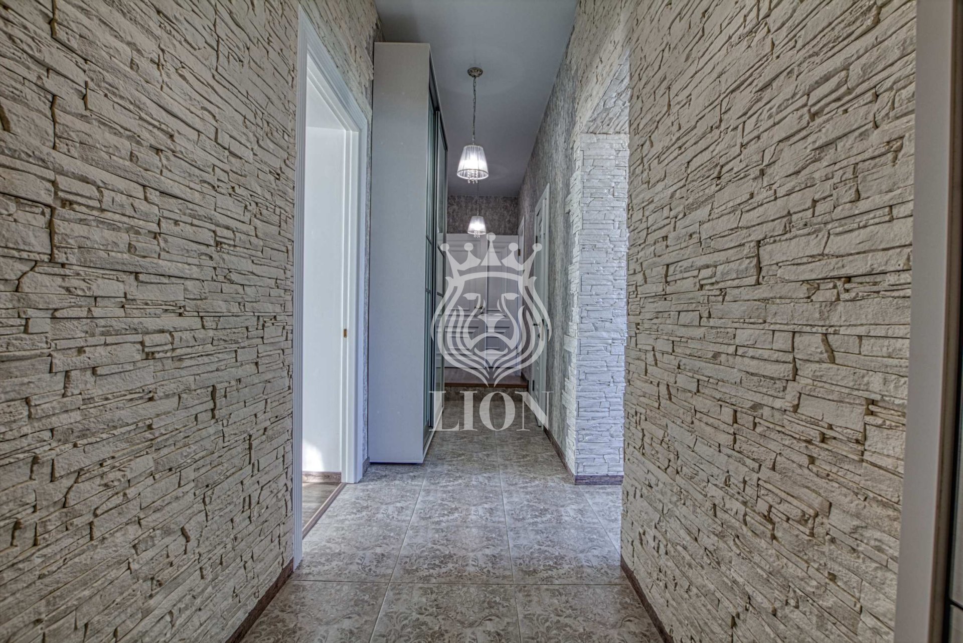 Дом 162 м² на 9 сот., Лучистое — фото 1