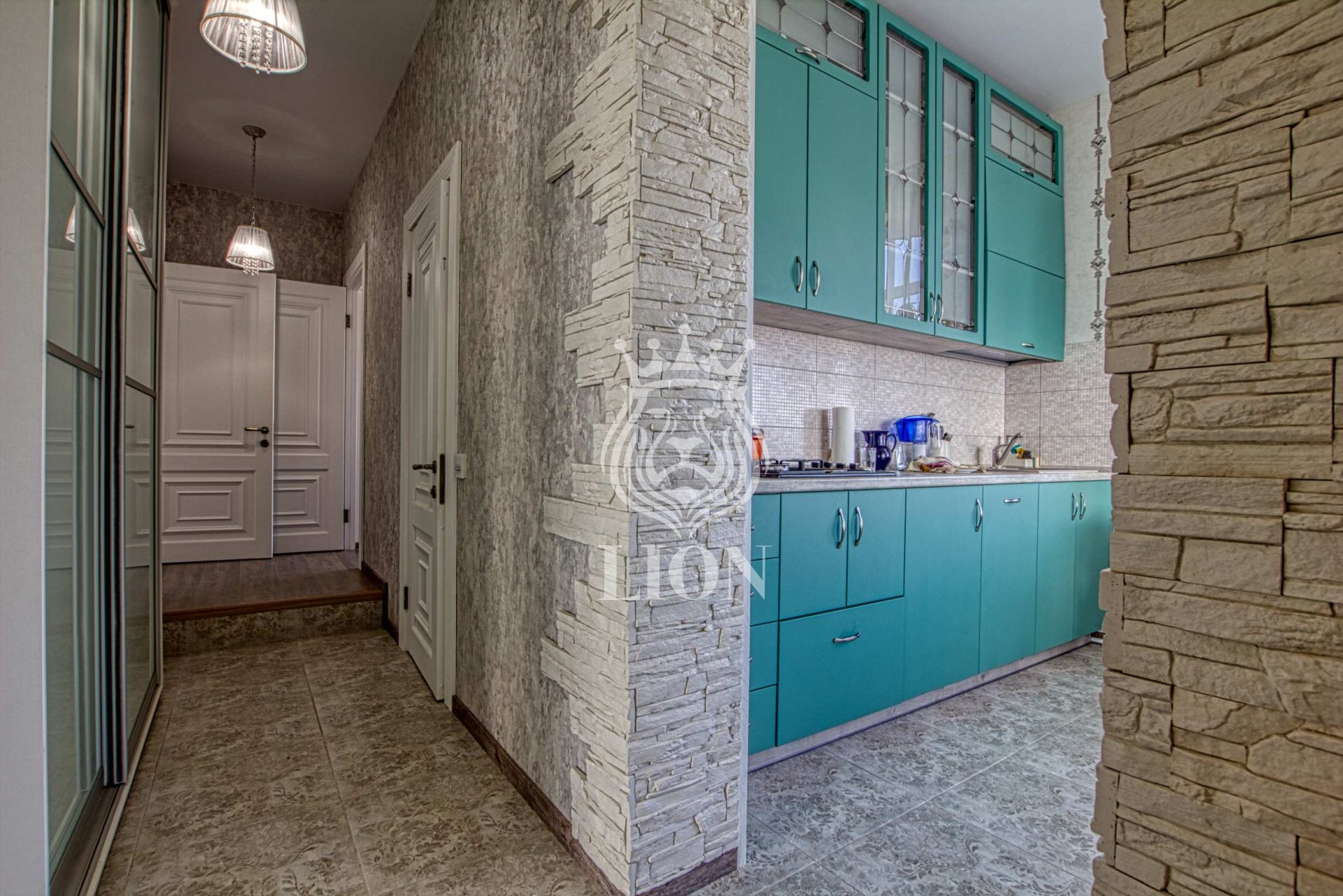 Дом 162 м² на 9 сот., Лучистое — фото 2