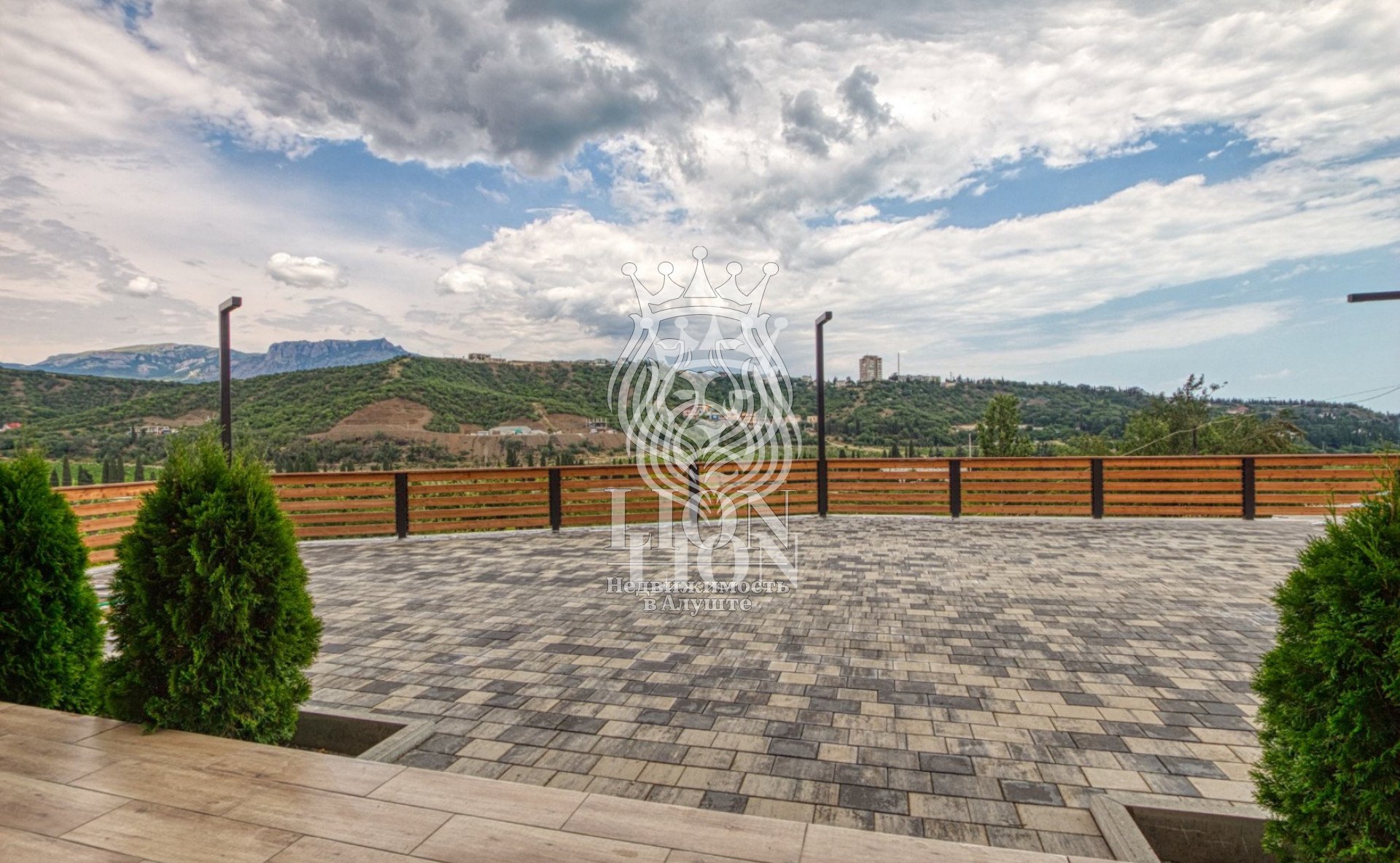 Таунхаус 213 м² на 1 сот., Алушта — фото 1