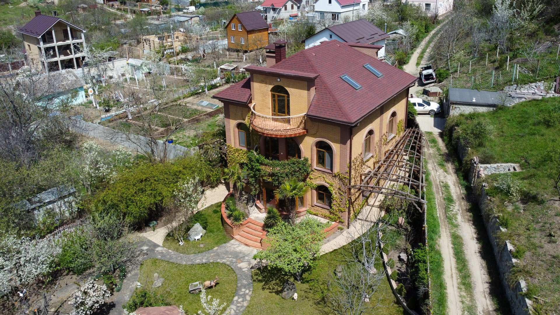 Дом 265.7 м² на 7.3 сот., Алушта — фото 2