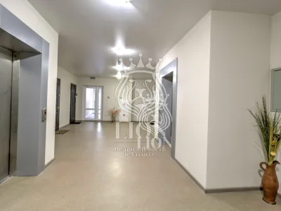 2-к квартира 75 м² 2/15 эт., Ленина