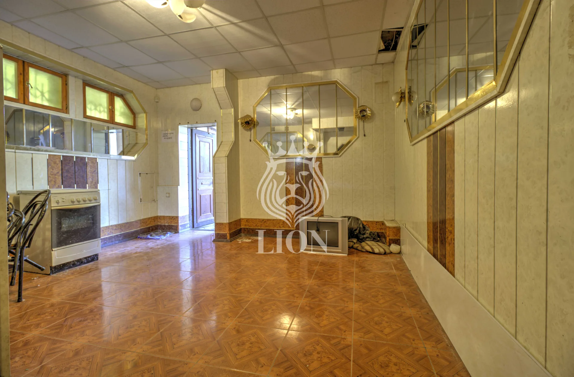 Коммерческая 470.1 м², Алушта