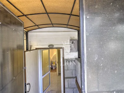 Коммерческая 20 м², Алушта — миниатюра 6