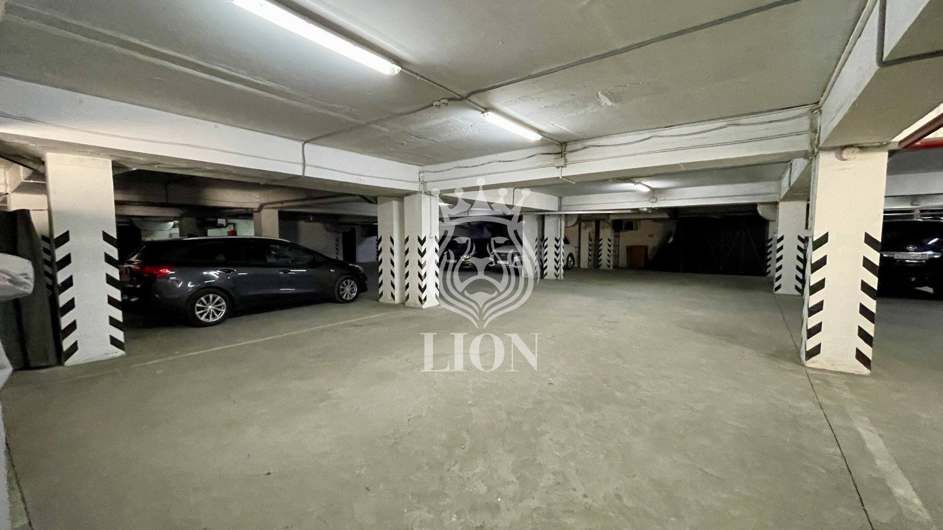 Паркинг 15 м², Алушта — фото 1