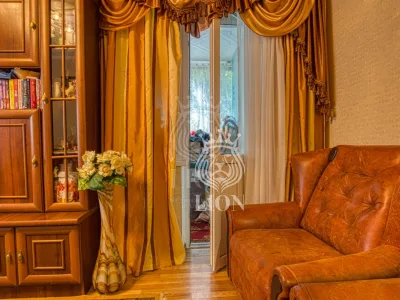 3-к квартира 64 м² 1/5 эт., Ялтинская — миниатюра 3