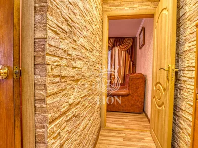 3-к квартира 64 м² 1/5 эт., Ялтинская — миниатюра 6