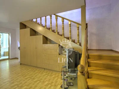 Дом 750 м² на 117 сот., Розовый — миниатюра 140