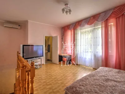 Дом 750 м² на 117 сот., Розовый — миниатюра 141