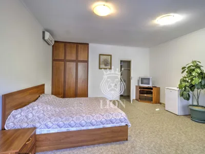 Дом 750 м² на 117 сот., Розовый — миниатюра 157
