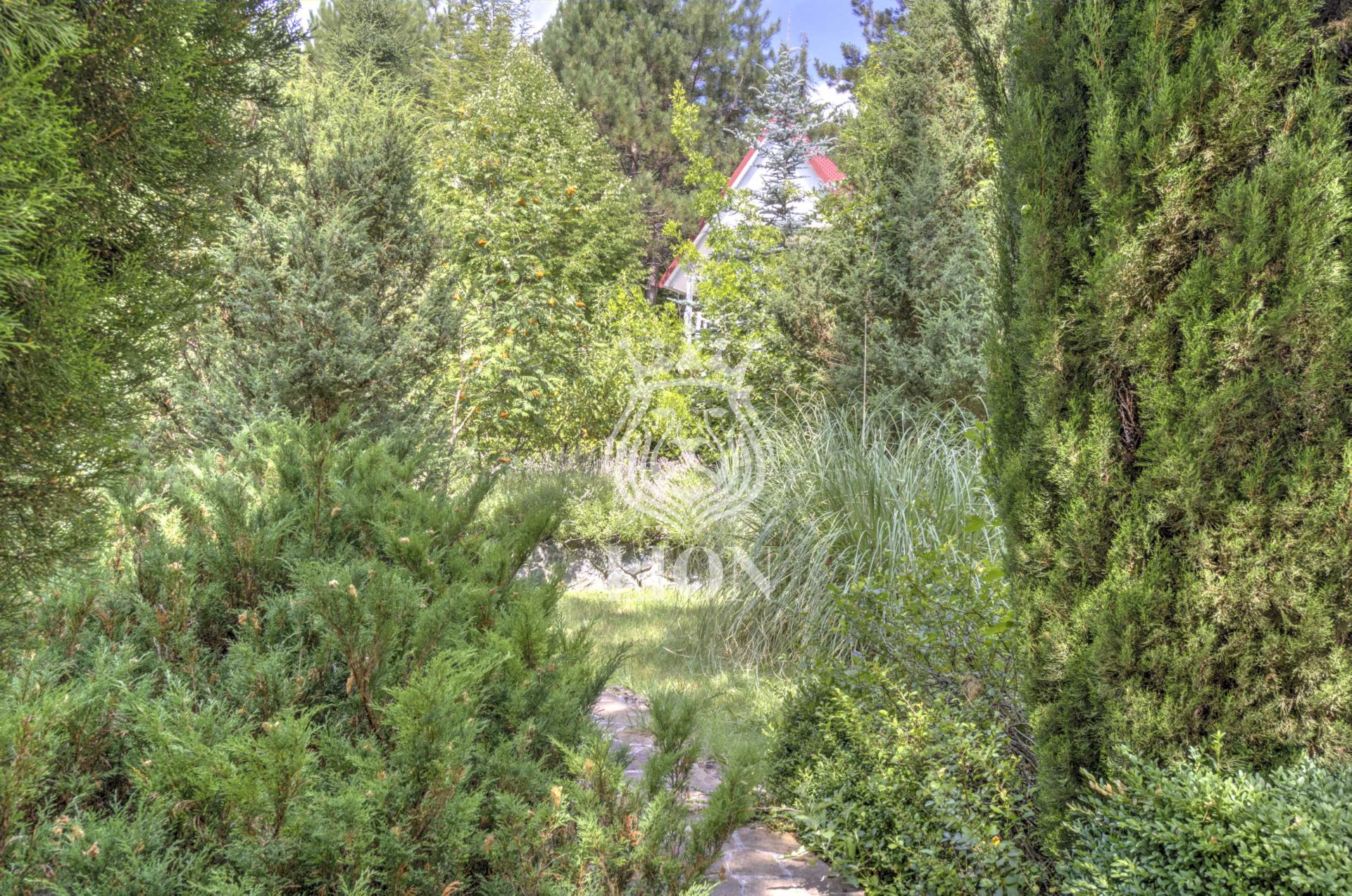 Дом 750 м² на 117 сот., Розовый — фото 11