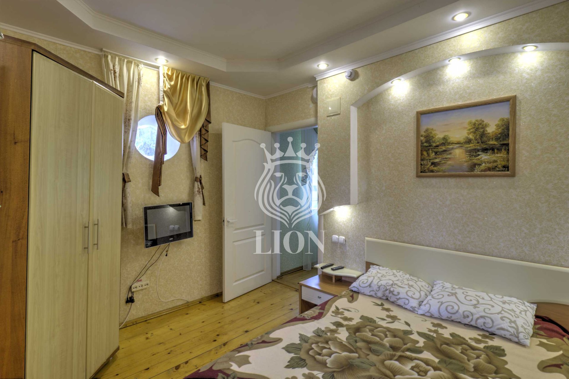 Коммерческая 550 м², Алушта — фото 18