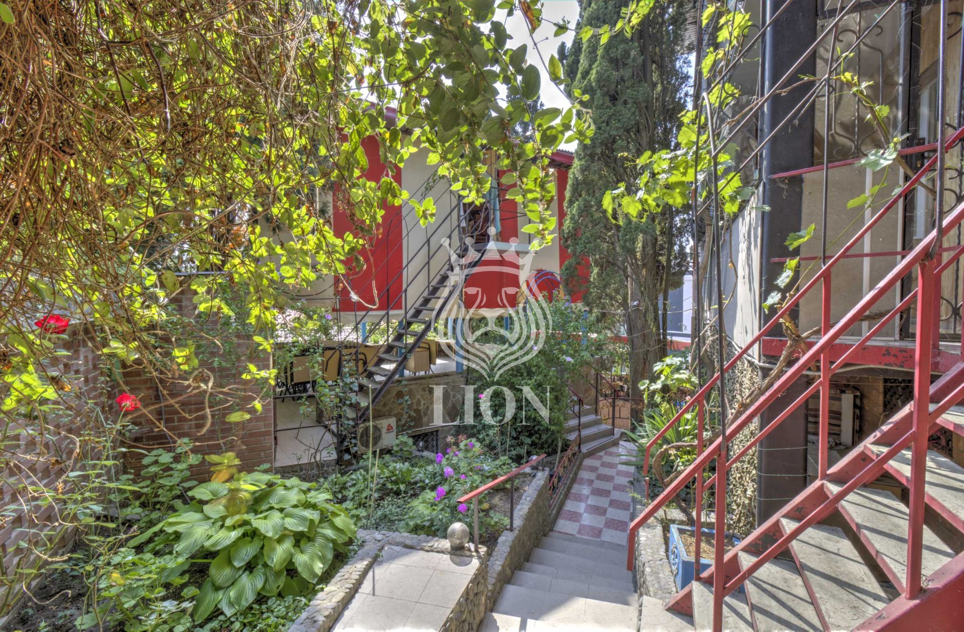 Коммерческая 550 м², Алушта — фото 36