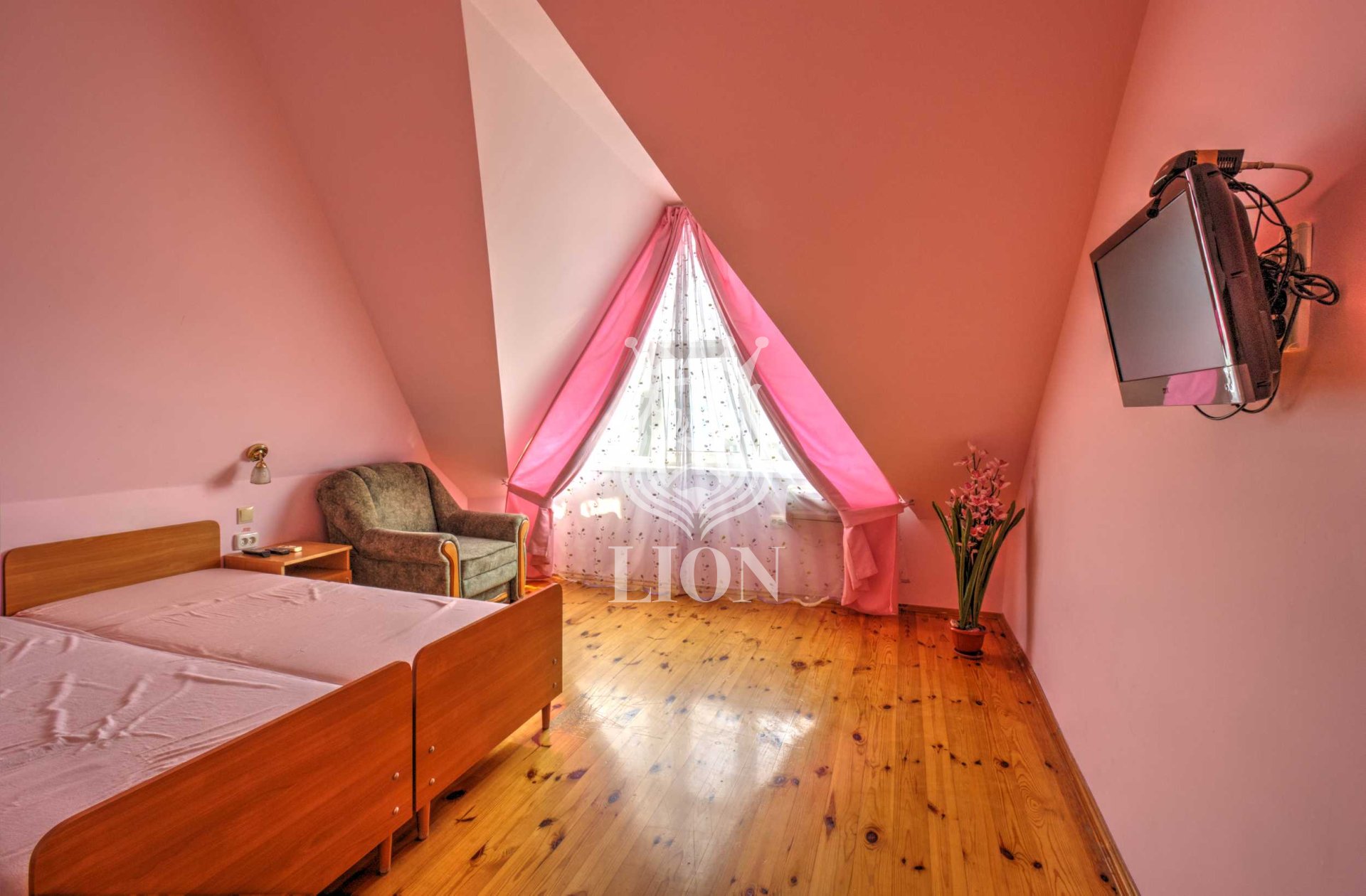 Коммерческая 550 м², Алушта — фото 77