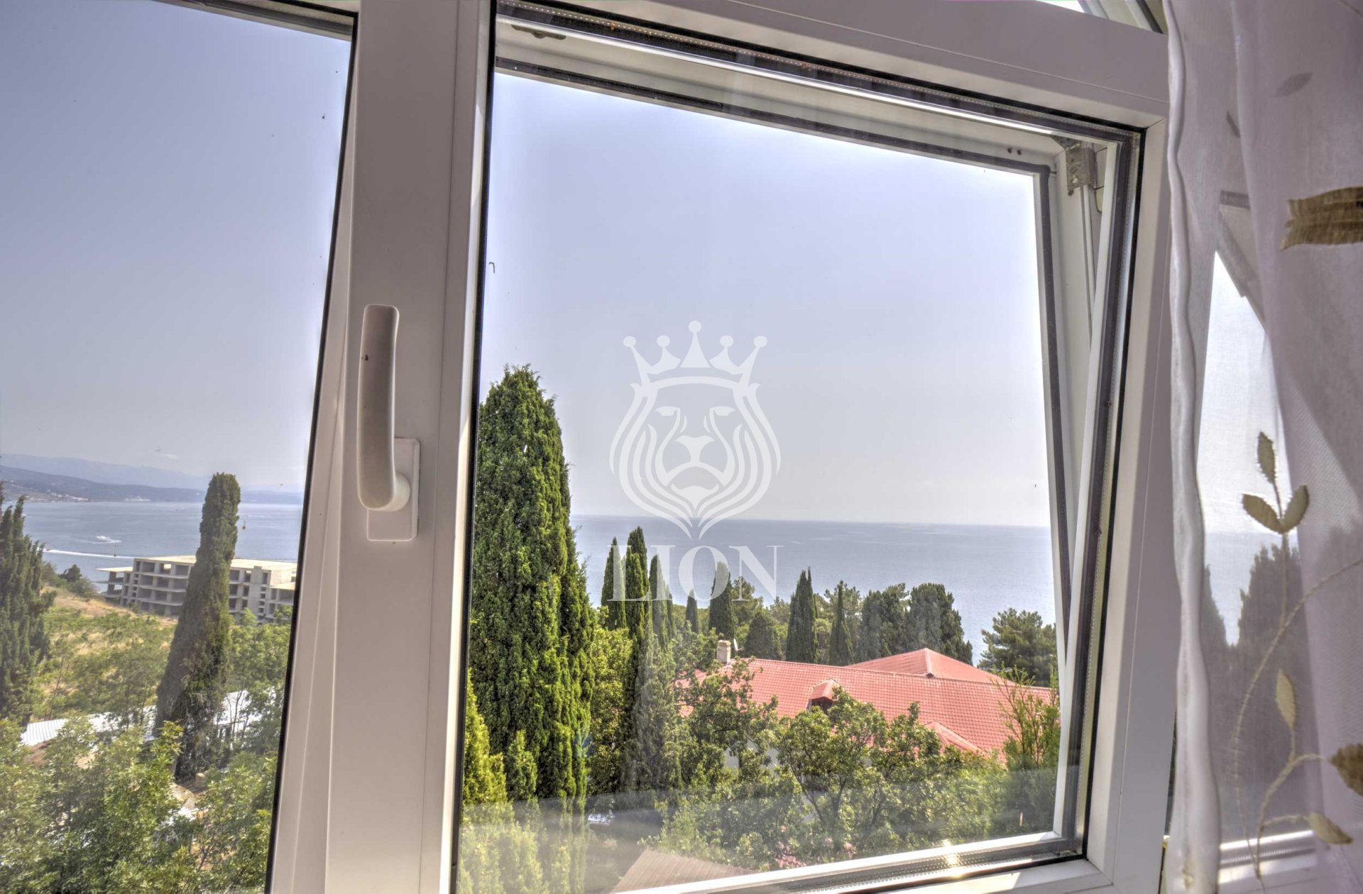 Коммерческая 550 м², Алушта — фото 78