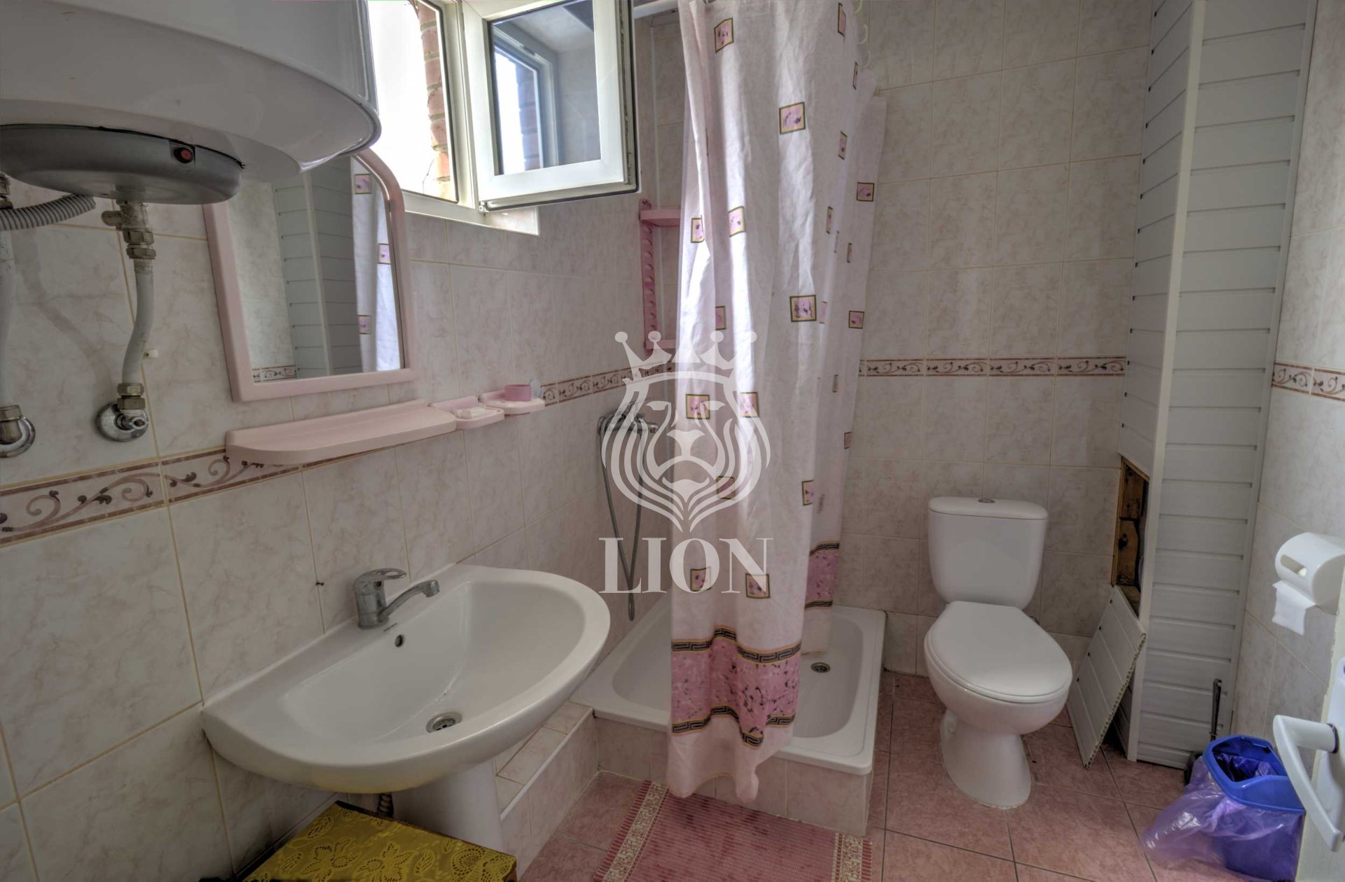 Коммерческая 550 м², Алушта — фото 81