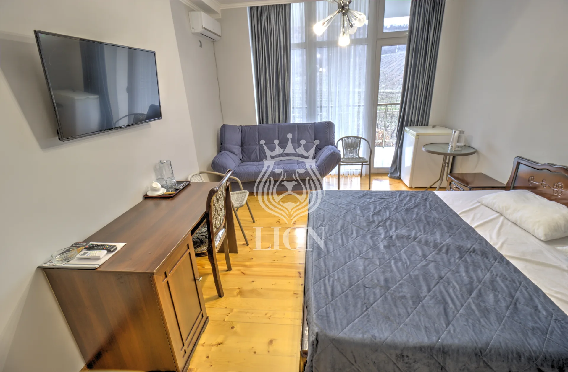 Коммерческая 396.8 м², Лазурное