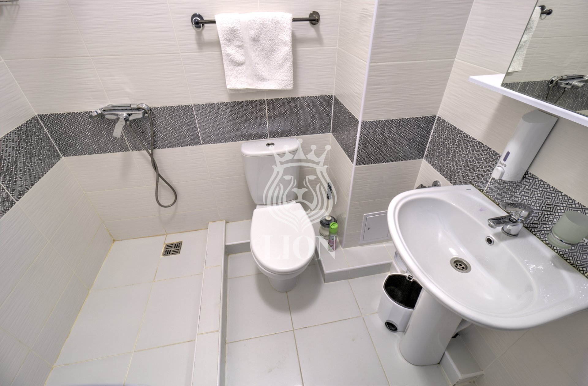 Коммерческая 396.8 м², Лазурное — фото 4