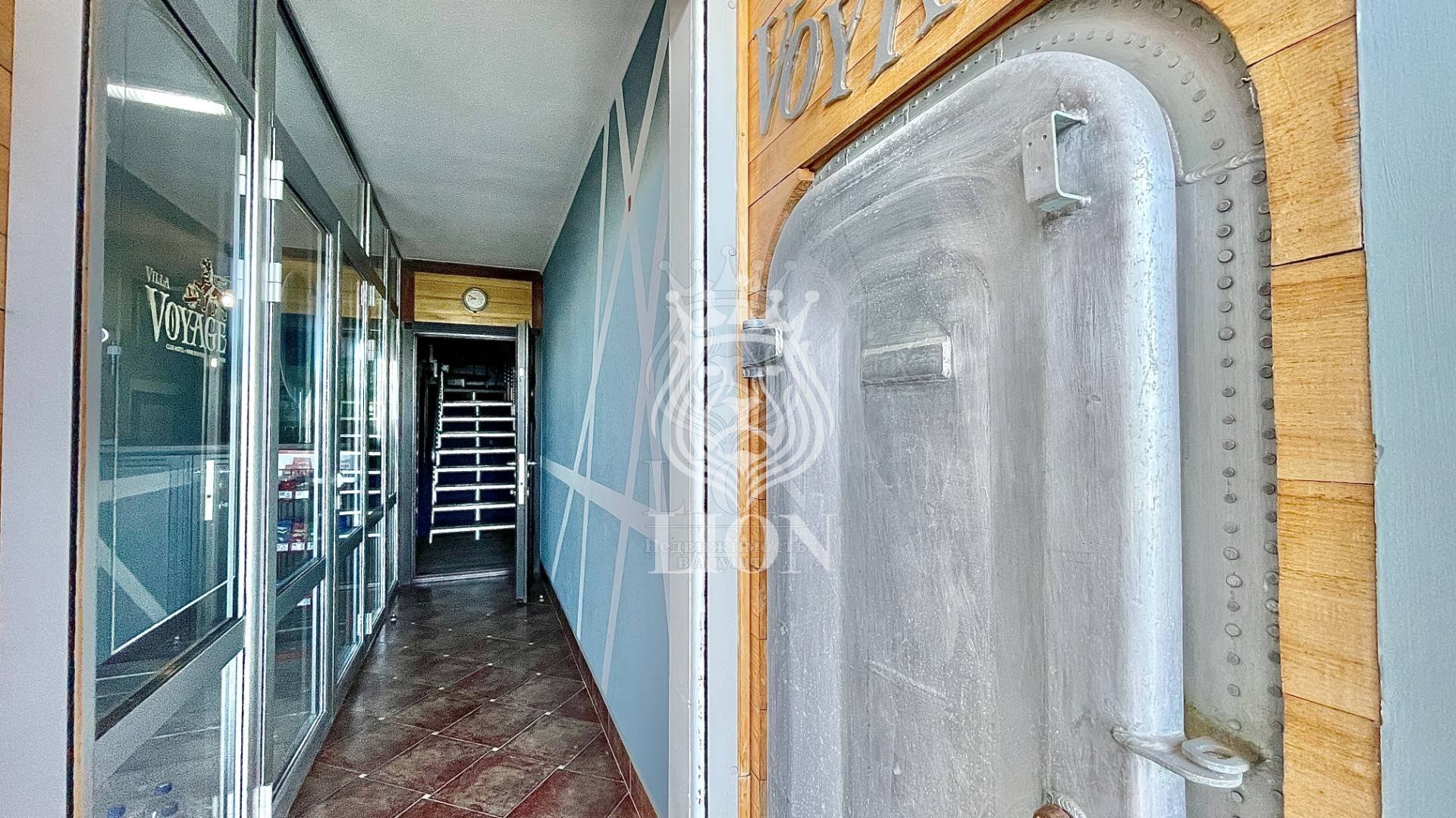 Коммерческая 880 м², Утёс — фото 8