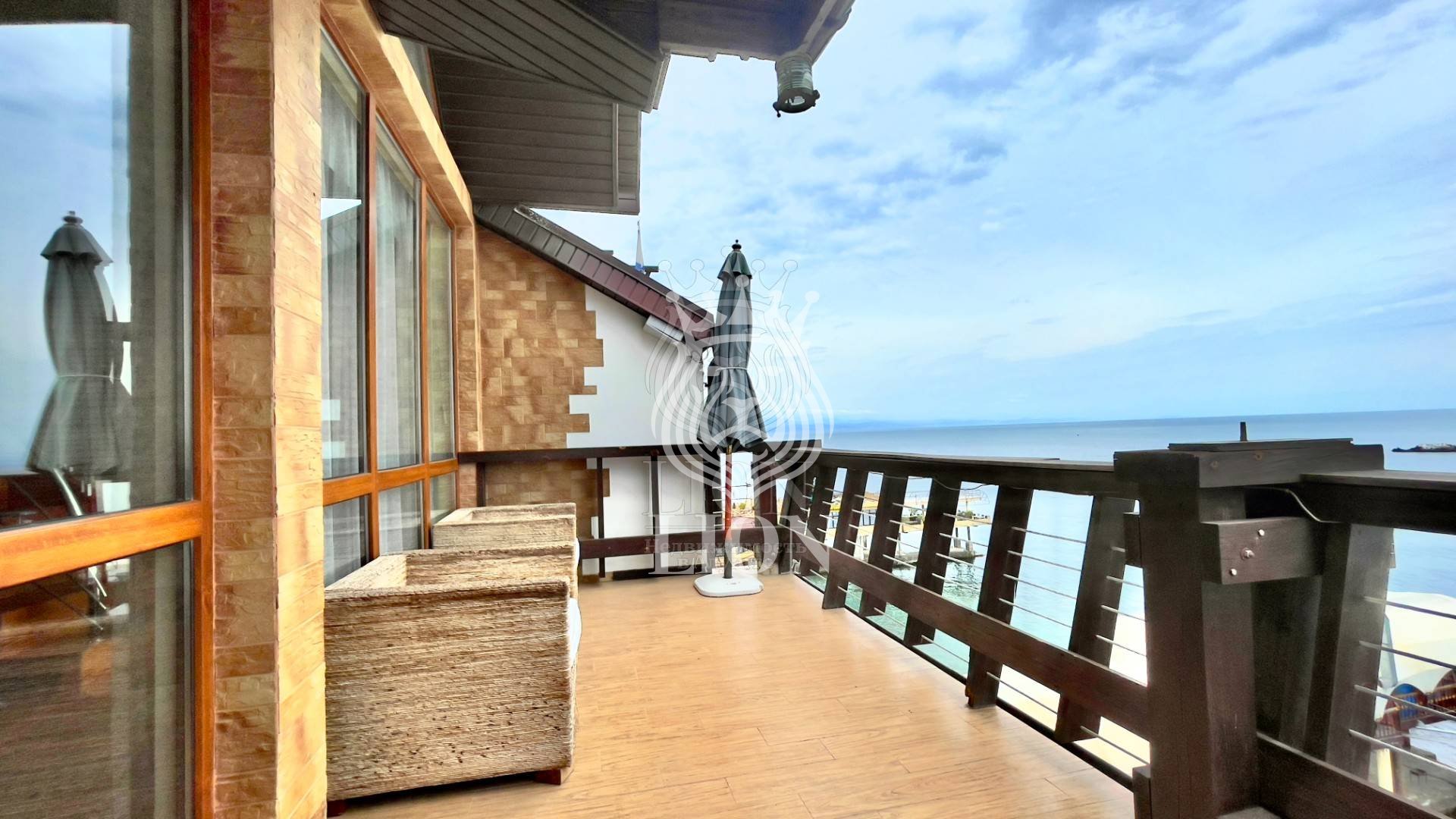 Коммерческая 880 м², Утёс — фото 35