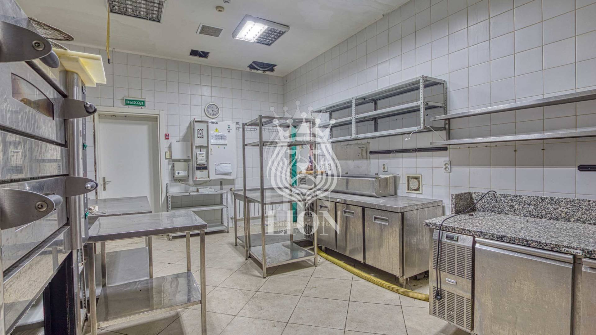 Коммерческая 168 м², Алушта — фото 1