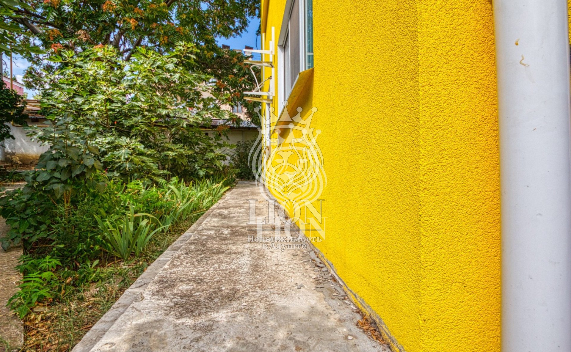 Дом 202.9 м² на 2 сот., Алушта — фото 1