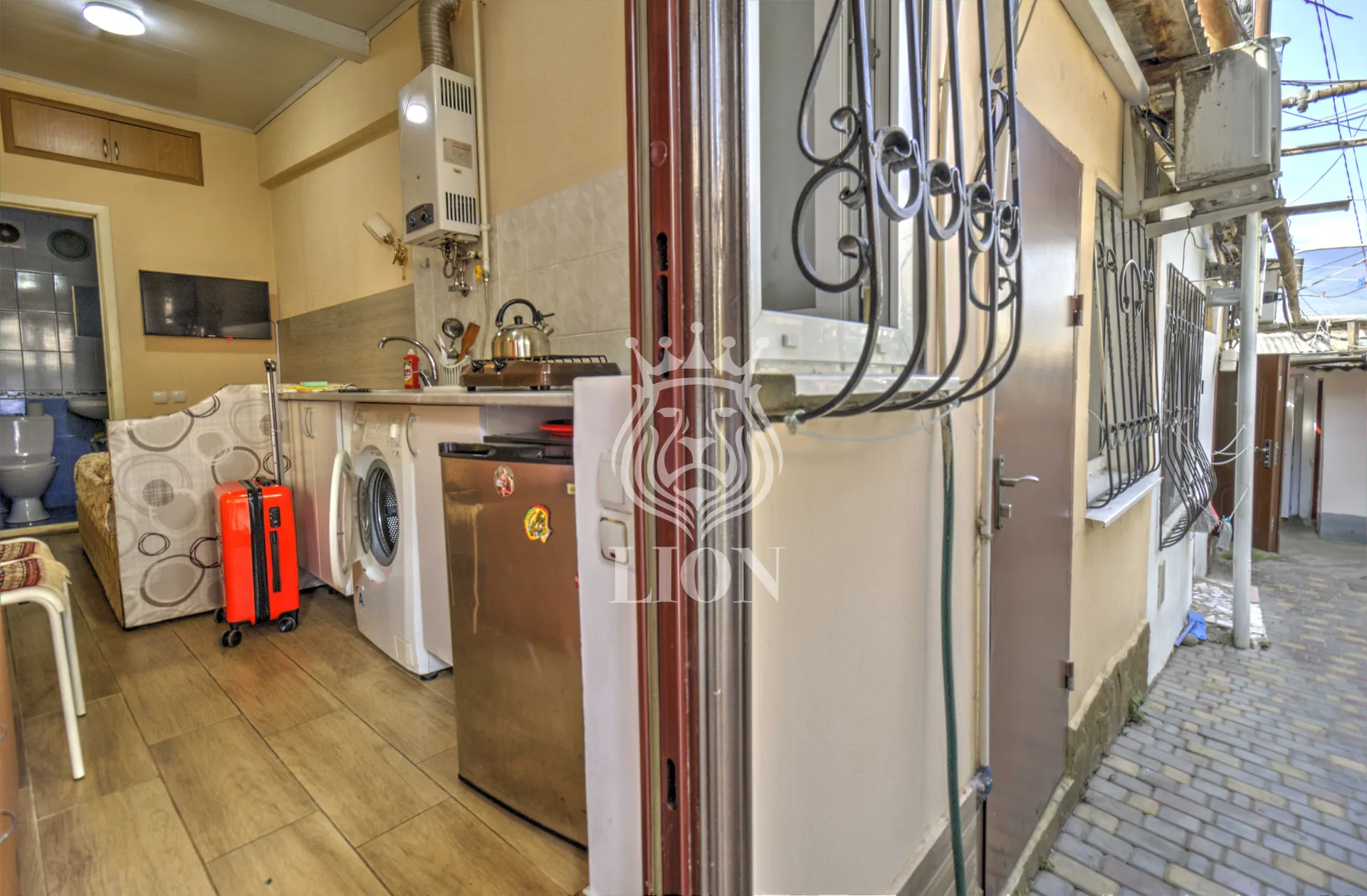 2-к квартира 55 м² 2/2 эт., Владимира Хромых