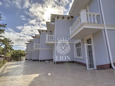 Таунхаус 103 м² на 1.8 сот., Семидворье