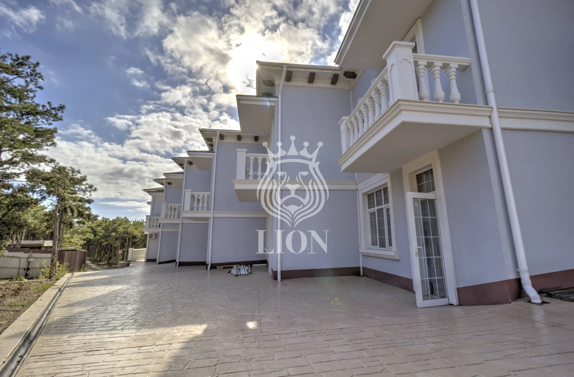 Таунхаус 103 м² на 1.8 сот., Семидворье