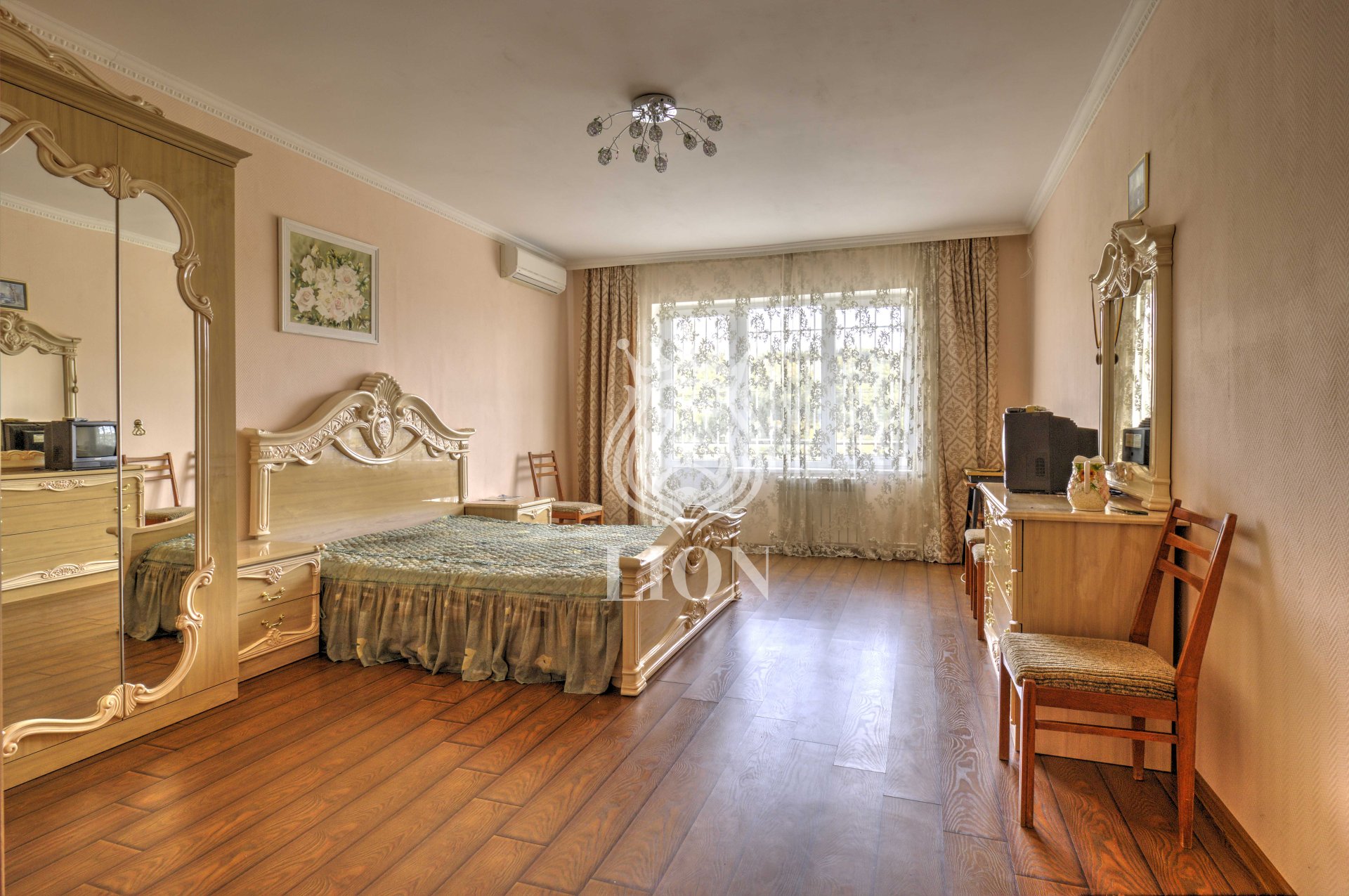 Таунхаус 216 м² на 1.5 сот., Алушта — фото 21