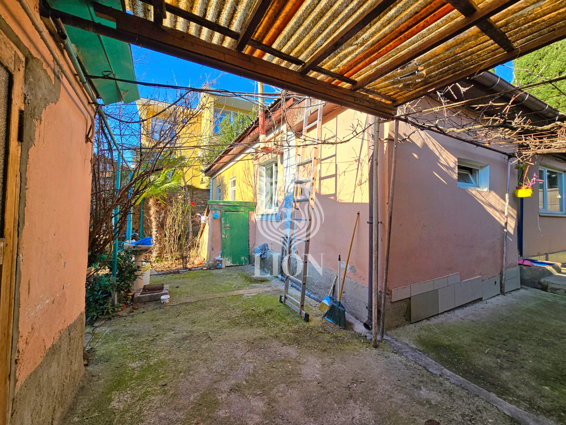 Дом 60 м² на 4.7 сот., Алушта — фото 3