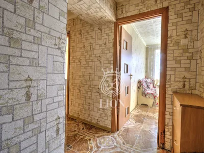2-к квартира 48.3 м² 5/5 эт., Фрунзенское шоссе — миниатюра 3