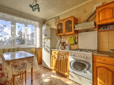 2-к квартира 48.3 м² 5/5 эт., Фрунзенское шоссе — миниатюра 8