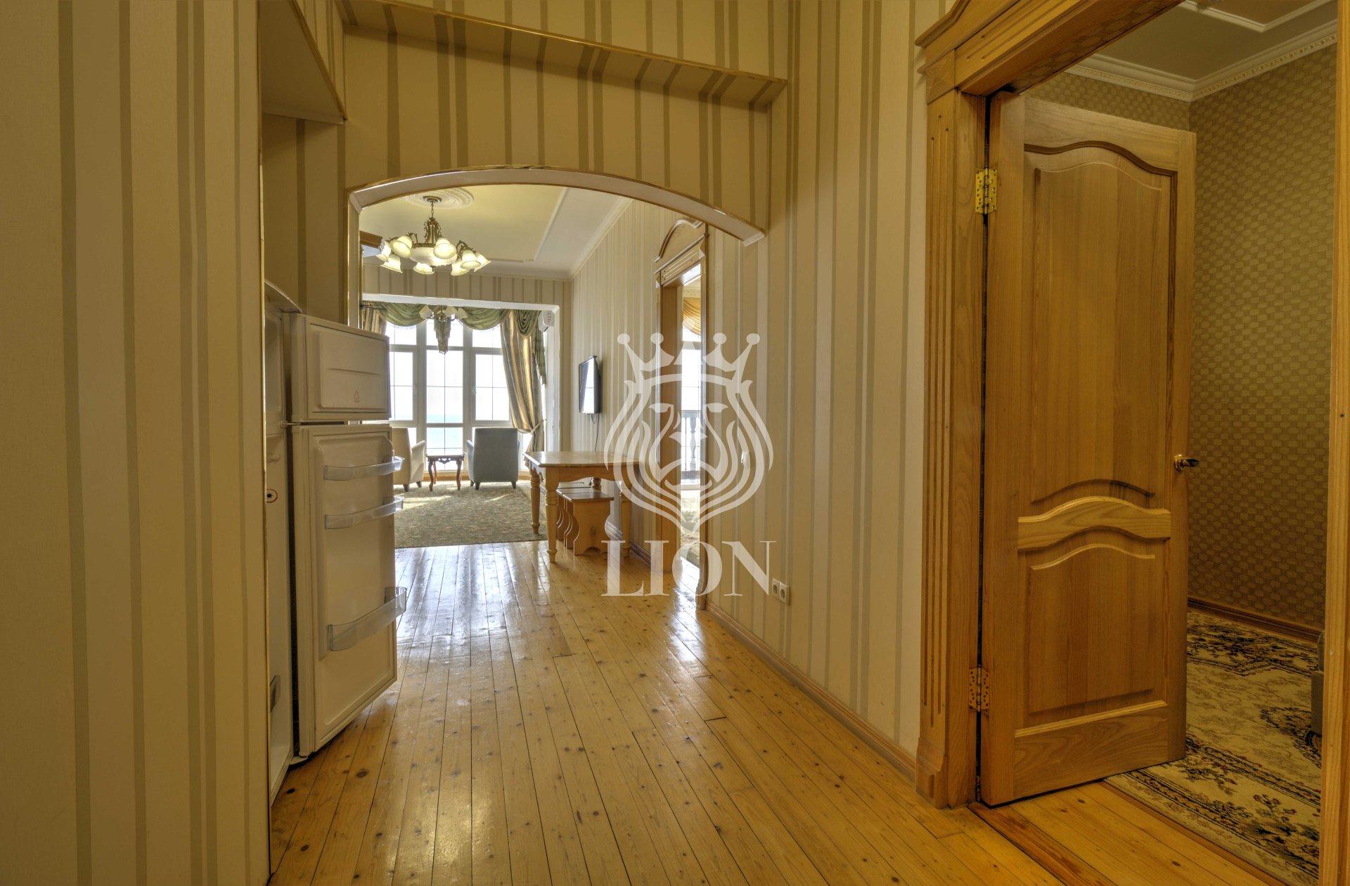 3-к апартаменты 82 м² 6/9 эт., Набережная — фото 2