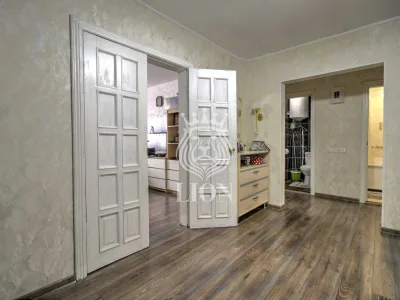 3-к квартира 68.7 м² 3/9 эт., Ялтинская — миниатюра 2