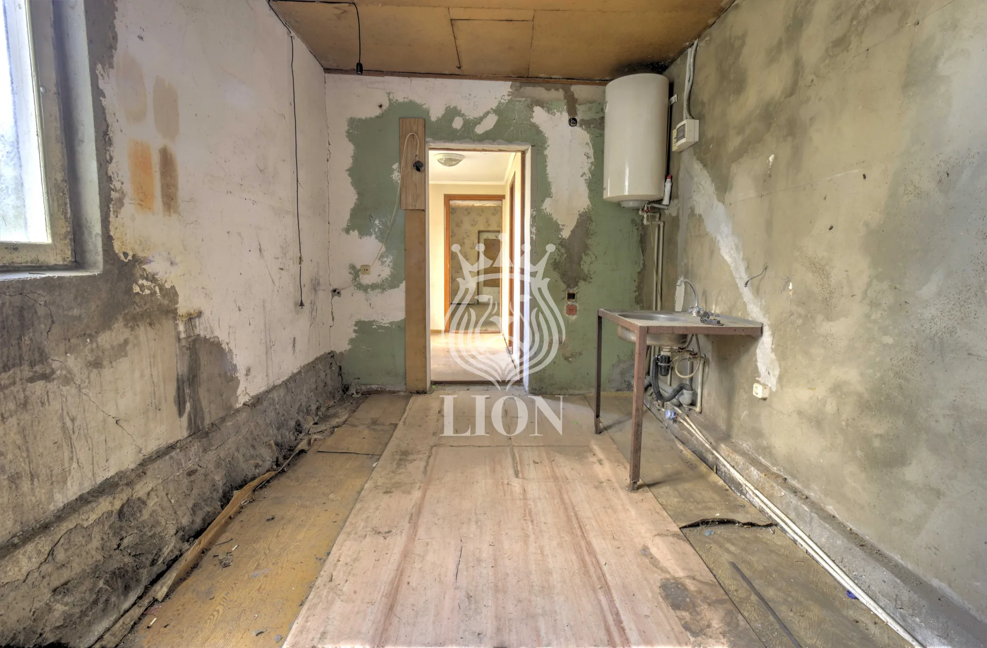 1-к квартира 37 м² 1/1 эт., Октябрьская