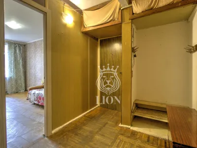 2-к квартира 57 м² 2/5 эт., Виноградная — миниатюра 4