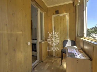 2-к квартира 57 м² 2/5 эт., Виноградная — миниатюра 16