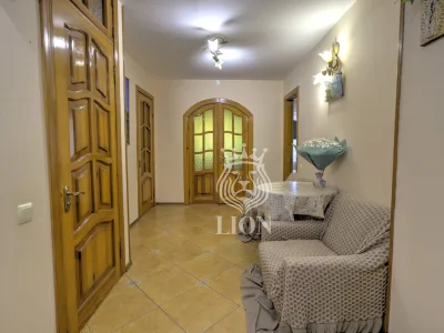 3-к квартира 65 м² 3/5 эт., Октябрьская