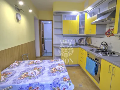 3-к квартира 65 м² 3/5 эт., Октябрьская — миниатюра 19