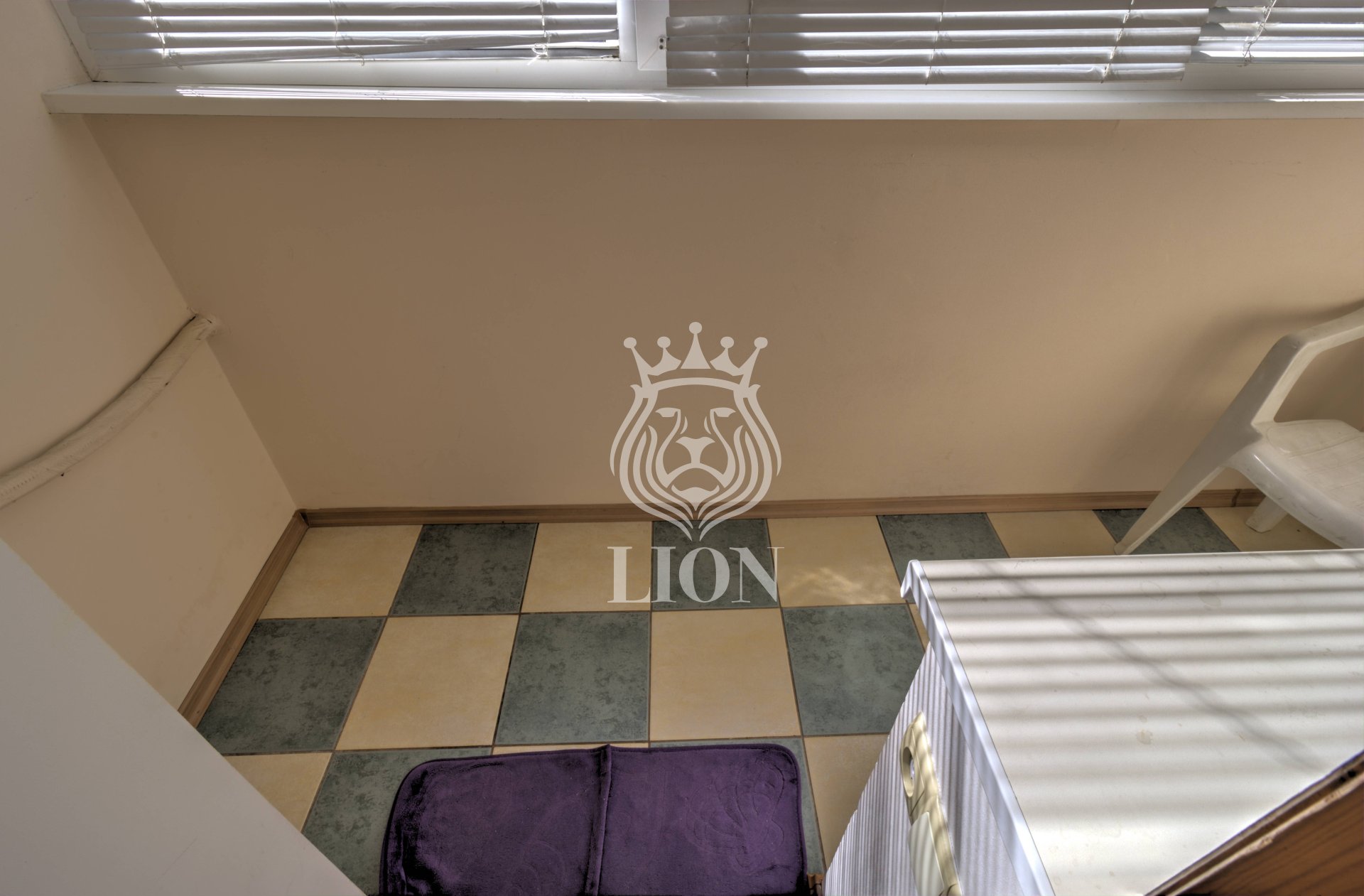 3-к квартира 65 м² 3/5 эт., Октябрьская — фото 3